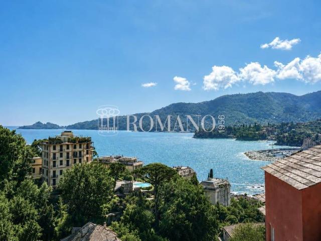 Appartamento in vendita a Rapallo via Sage, Parco Casale Castello dei Sogni