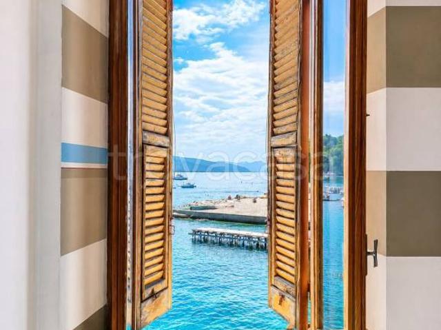 Appartamento in vendita a Rapallo via Travello, San Michele Di Pagana