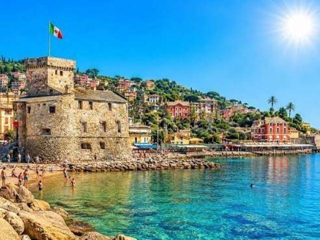 Appartamento in vendita a Rapallo via Val di Sole, Parco Casale Castello dei Sogni