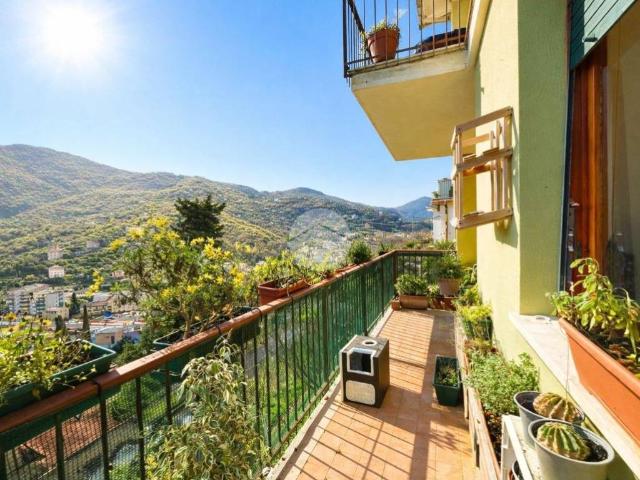 Appartamento in vendita a Recco GE