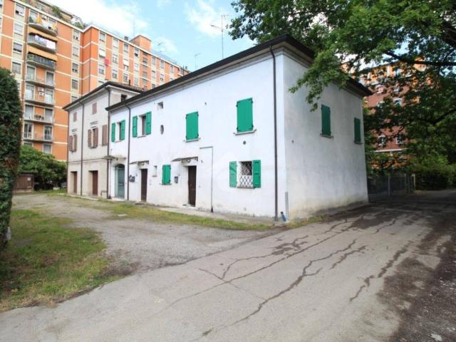 Appartamento in vendita a Reggio Emilia RE