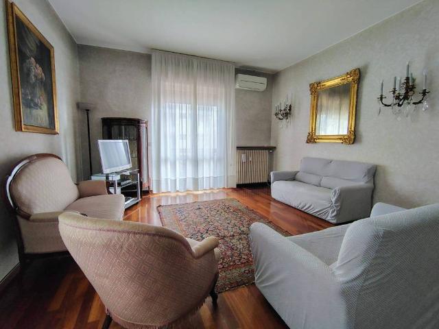 Appartamento in vendita a Reggio Emilia RE