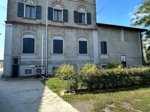 Rustico / Casale in vendita a Reggio Emilia RE