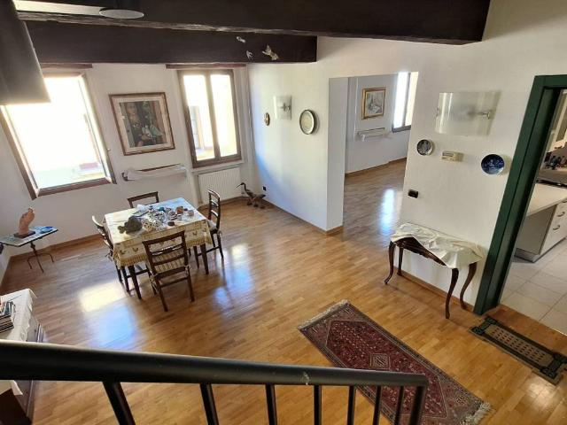 Appartamento in vendita a Reggio Emilia RE