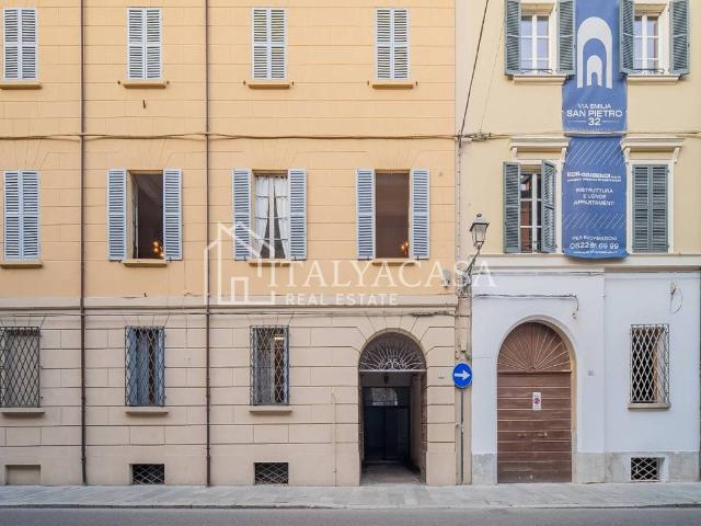 Appartamento in vendita a Reggio Emilia RE