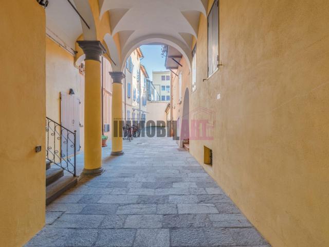 Appartamento in vendita a Reggio nell'Emilia, Centro storico