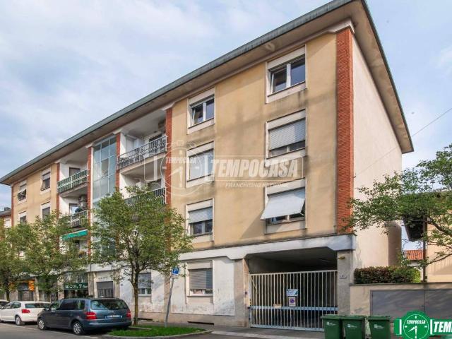 Appartamento in vendita a Rescaldina MI