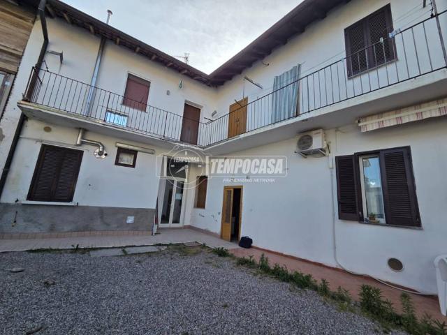Appartamento in vendita a Rescaldina MI