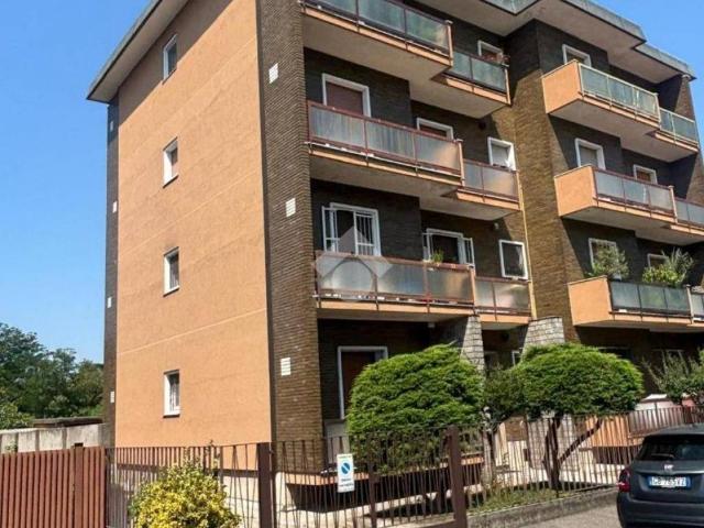 Appartamento in vendita a Rho MI