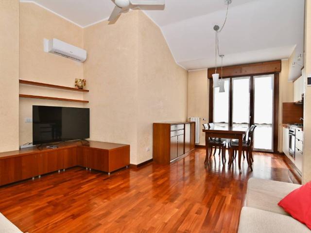 Appartamento in vendita a Rho MI