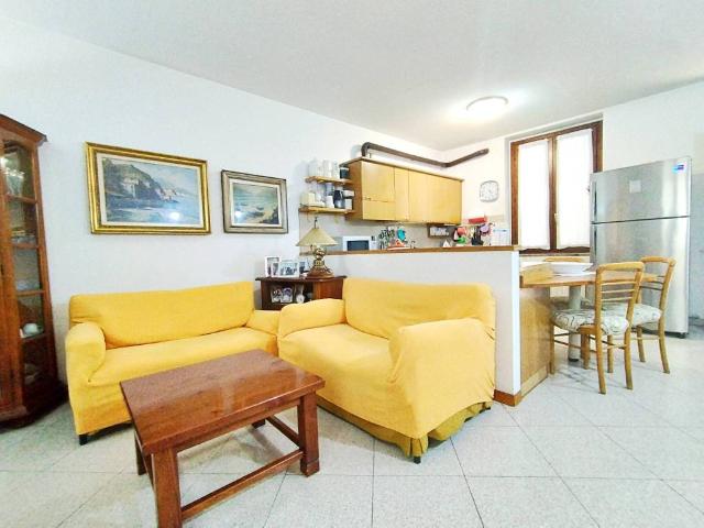 Appartamento in vendita a Rho MI