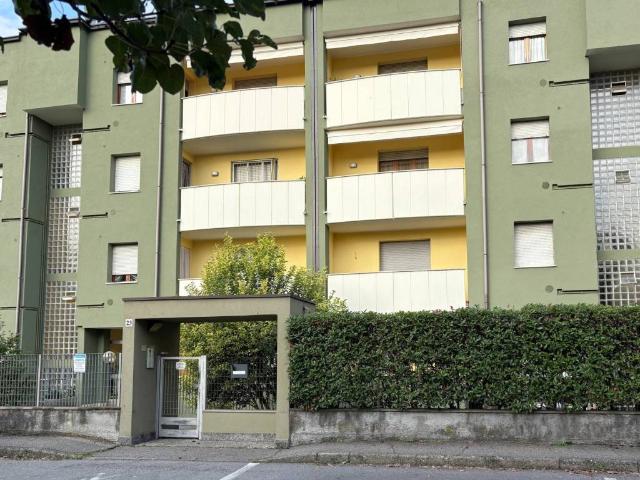 Appartamento in vendita a Rho MI