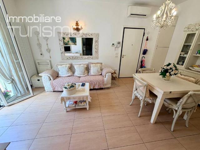 Appartamento in vendita a Riccione RN