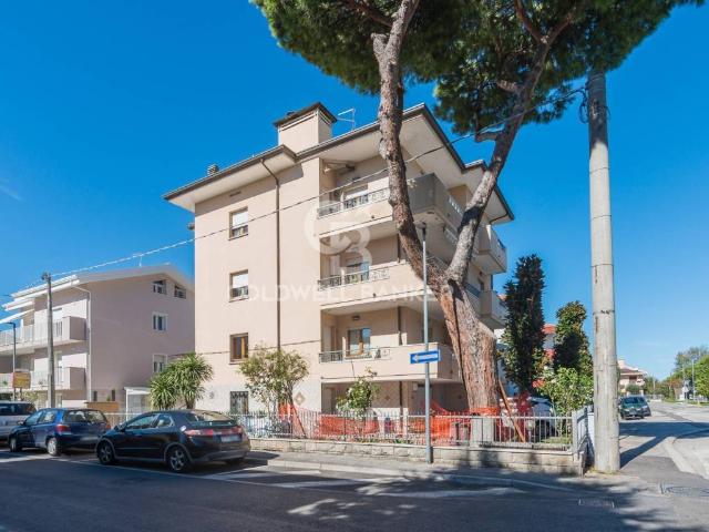 Appartamento in vendita a Riccione RN
