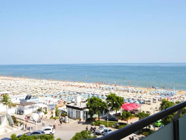 Appartamento in vendita a Riccione RN