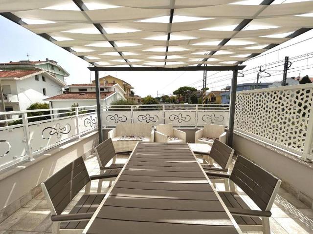 Appartamento in vendita a Riccione RN