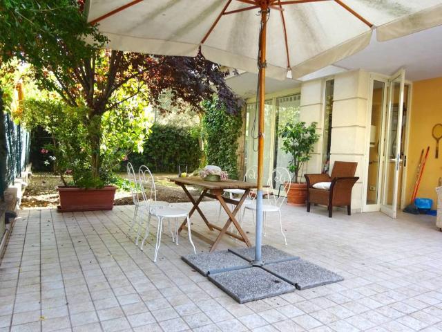 Appartamento in vendita a Riccione RN
