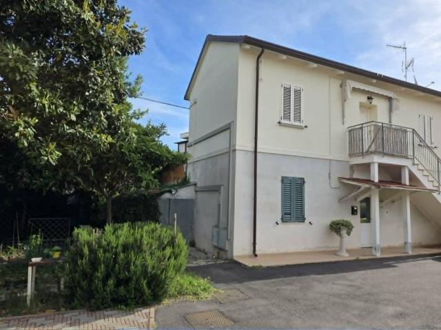 Appartamento in vendita a Riccione RN