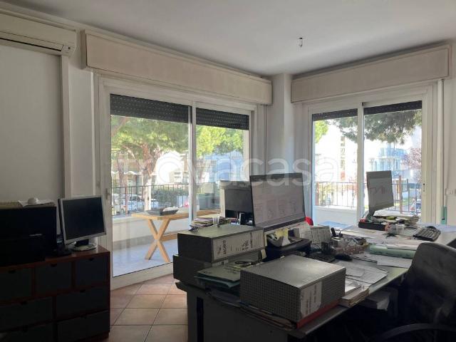 Appartamento in vendita a Riccione viale Giuseppe Verdi, Alba Mare