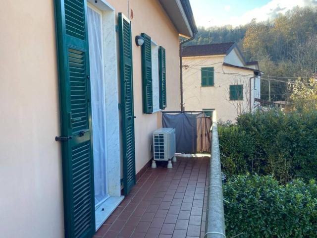 Appartamento in vendita a Riccò del Golfo di Spezia SP