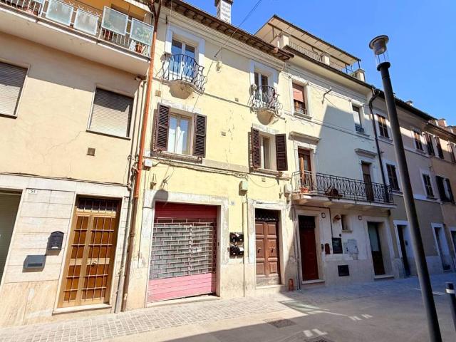 Appartamento in vendita a Rieti RI