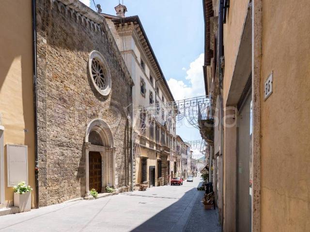 Appartamento in vendita a Rieti via Roma, 57