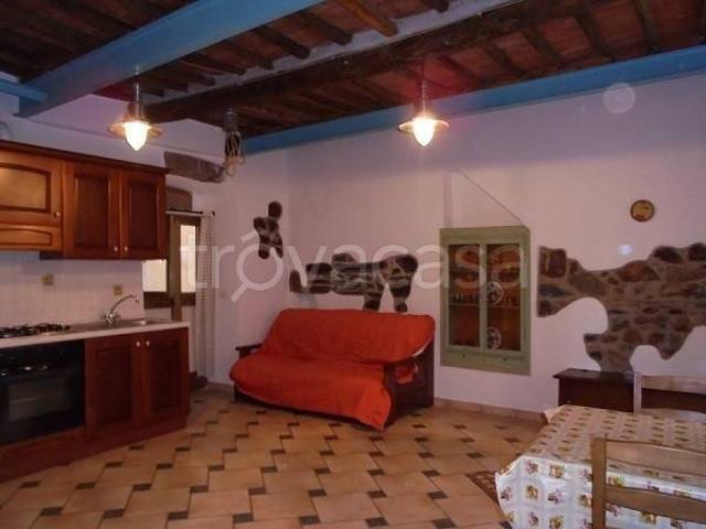 Appartamento in vendita a Rio via Principe Amedeo