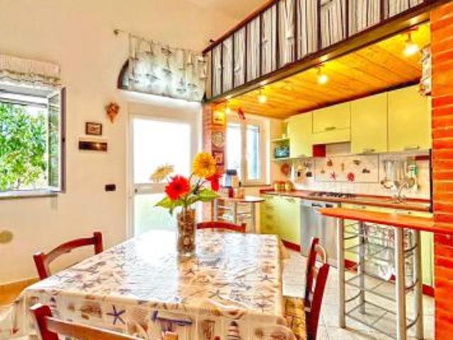 Appartamento in vendita a Rio nell'Elba 58 mq Rif: 1293088