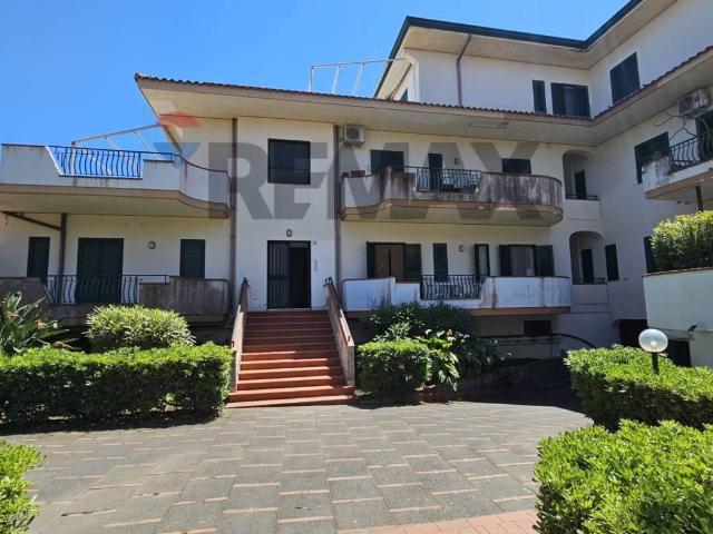 Appartamento in vendita a Riposto CT