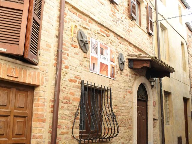 Appartamento in vendita a Ripatransone, Centrale / Centro Storico vecchio Incasato Medievale
