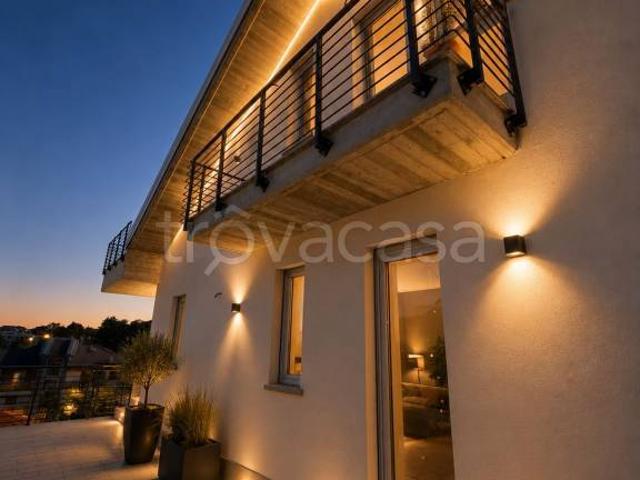 Appartamento in vendita a Rivoli via Grado, 7
