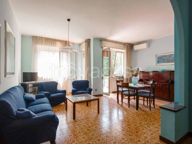 Appartamento in vendita a Rivoli via Pasubio, 74