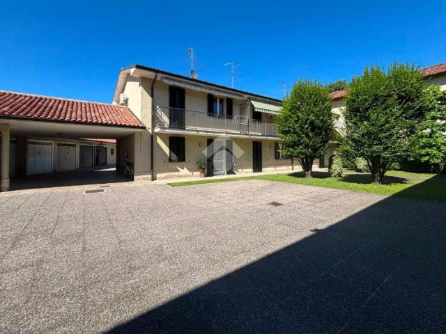 Appartamento in vendita a Rivolta d'Adda CR