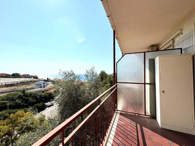 Appartamento in vendita a Riva Ligure IM