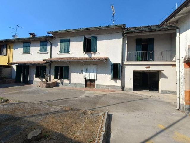 Appartamento in vendita a Rivarolo Mantovano MN