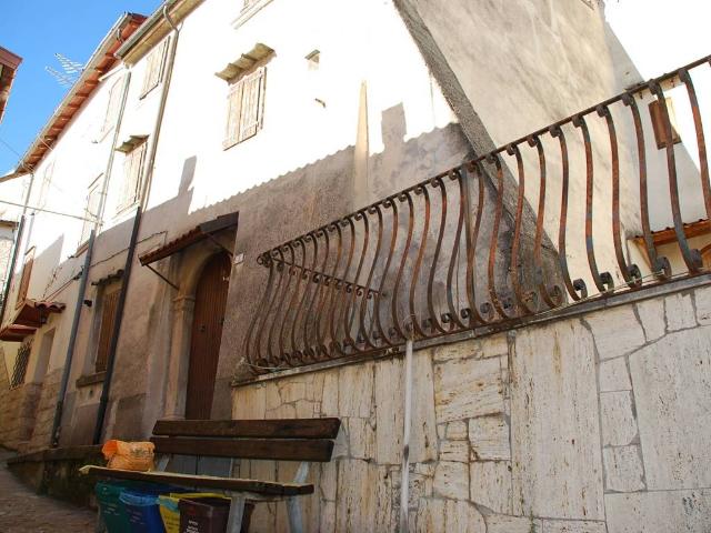 Appartamento in vendita a Rivisondoli AQ