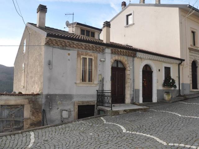 Appartamento in vendita a Rivisondoli AQ