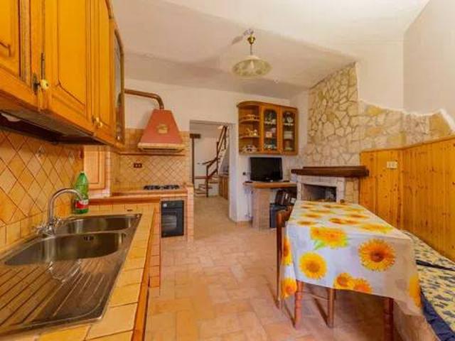Appartamento in vendita a Rocca di Botte AQ