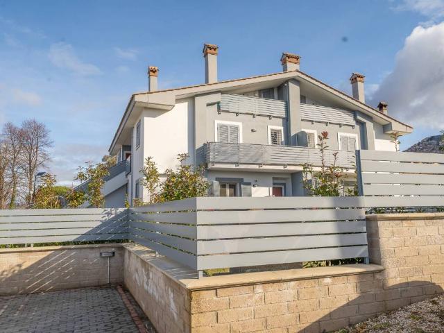 Appartamento in vendita a Rocca di Papa RM