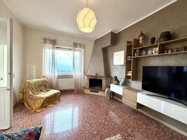 Appartamento in vendita a Rocca di Papa RM