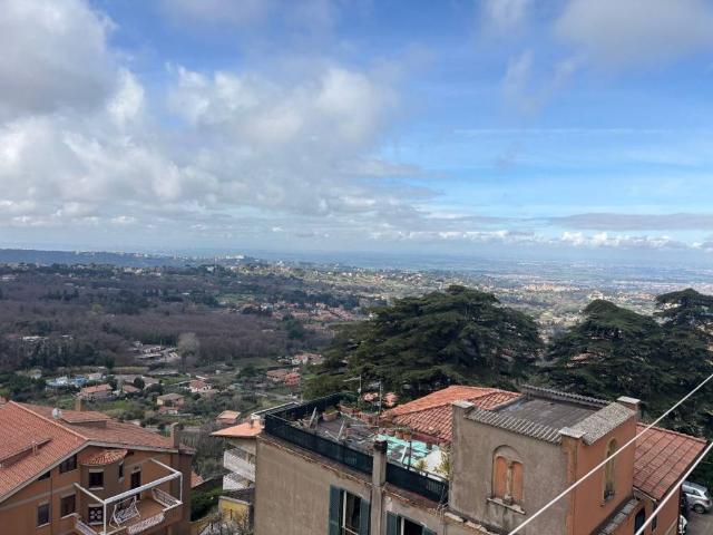 Appartamento in vendita a Rocca di Papa RM
