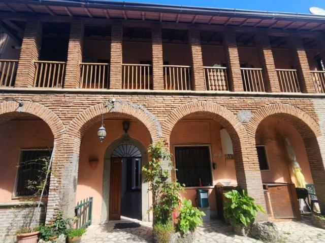 Appartamento in vendita a Rocca di Papa RM