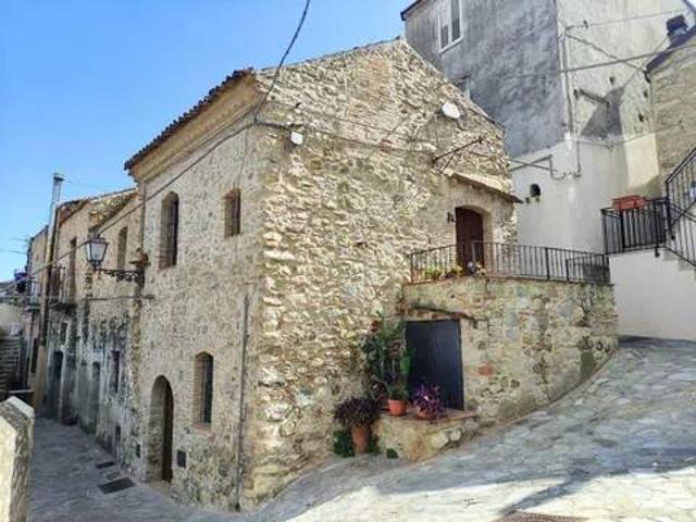 Appartamento in vendita a Rocca Imperiale CS