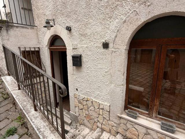 Appartamento in vendita a Rocca Pia AQ