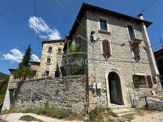 Appartamento in vendita a Roccafluvione