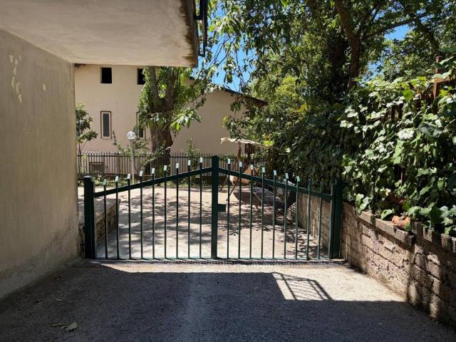 Appartamento in vendita a Roccamonfina CE