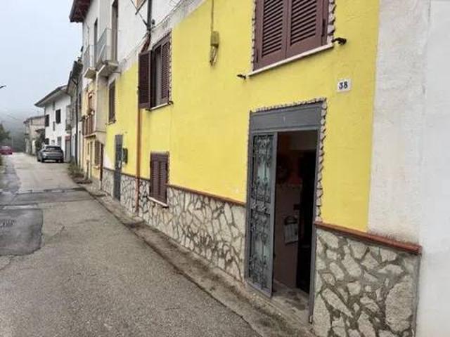 Appartamento in vendita a Roccamonfina CE