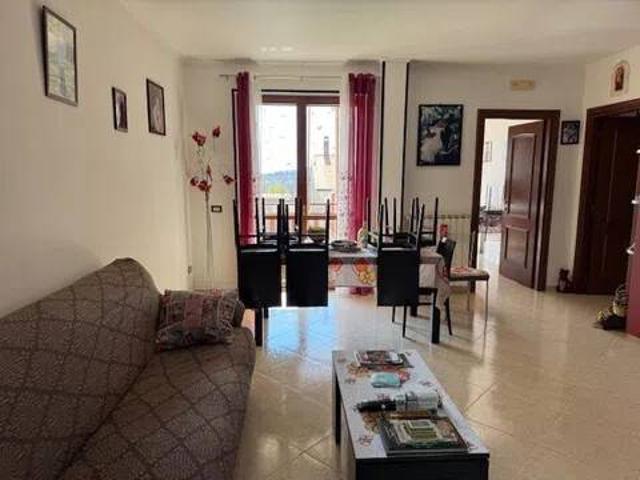 Appartamento in vendita a Roccamonfina CE