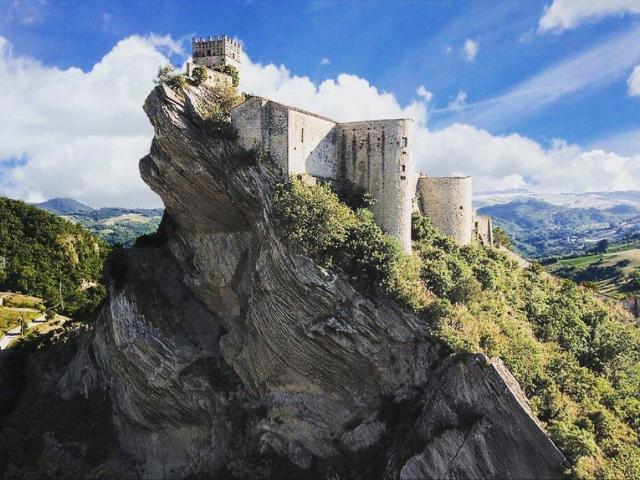 Appartamento in vendita a Roccascalegna CH