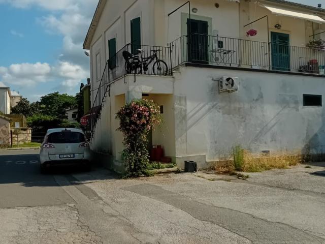 APPARTAMENTO in VENDITA a ROCCASTRADA RIBOLLA di 4 vani